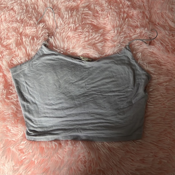 bundle of mostly garage tops - Picture 5 of 10